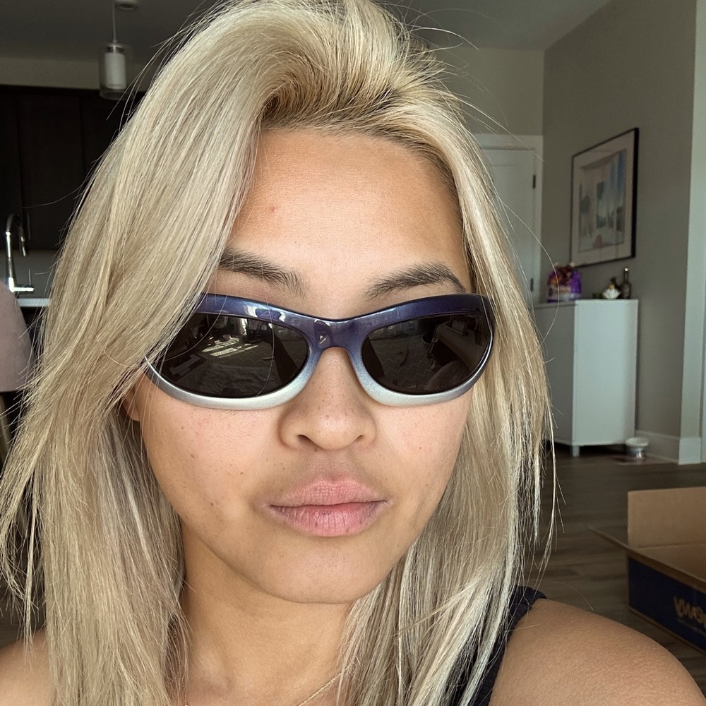 Vintage Chanel Sunglasses - Picture 7 of 7